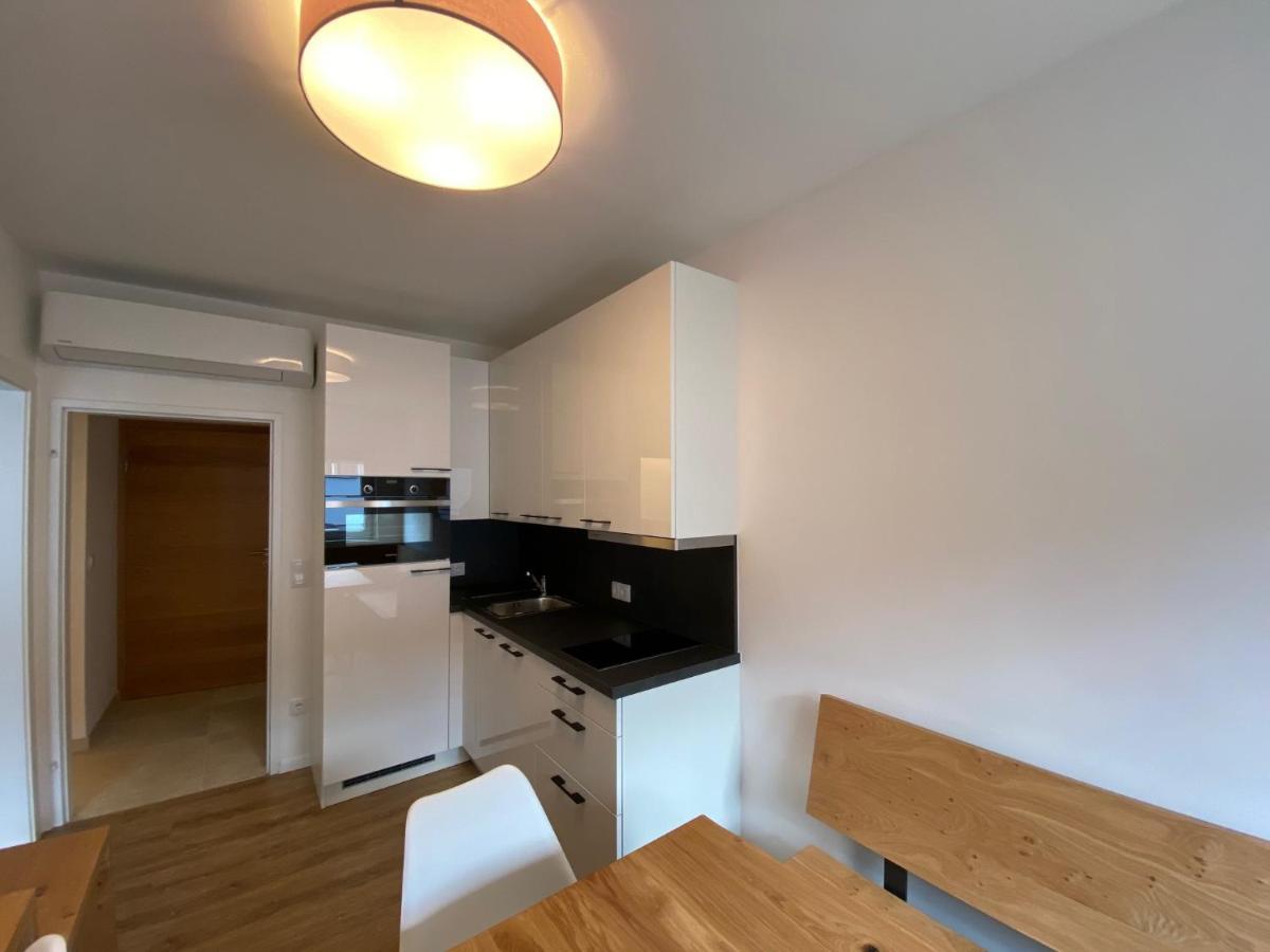 Apartments Freitag - H1 Winden am See Экстерьер фото