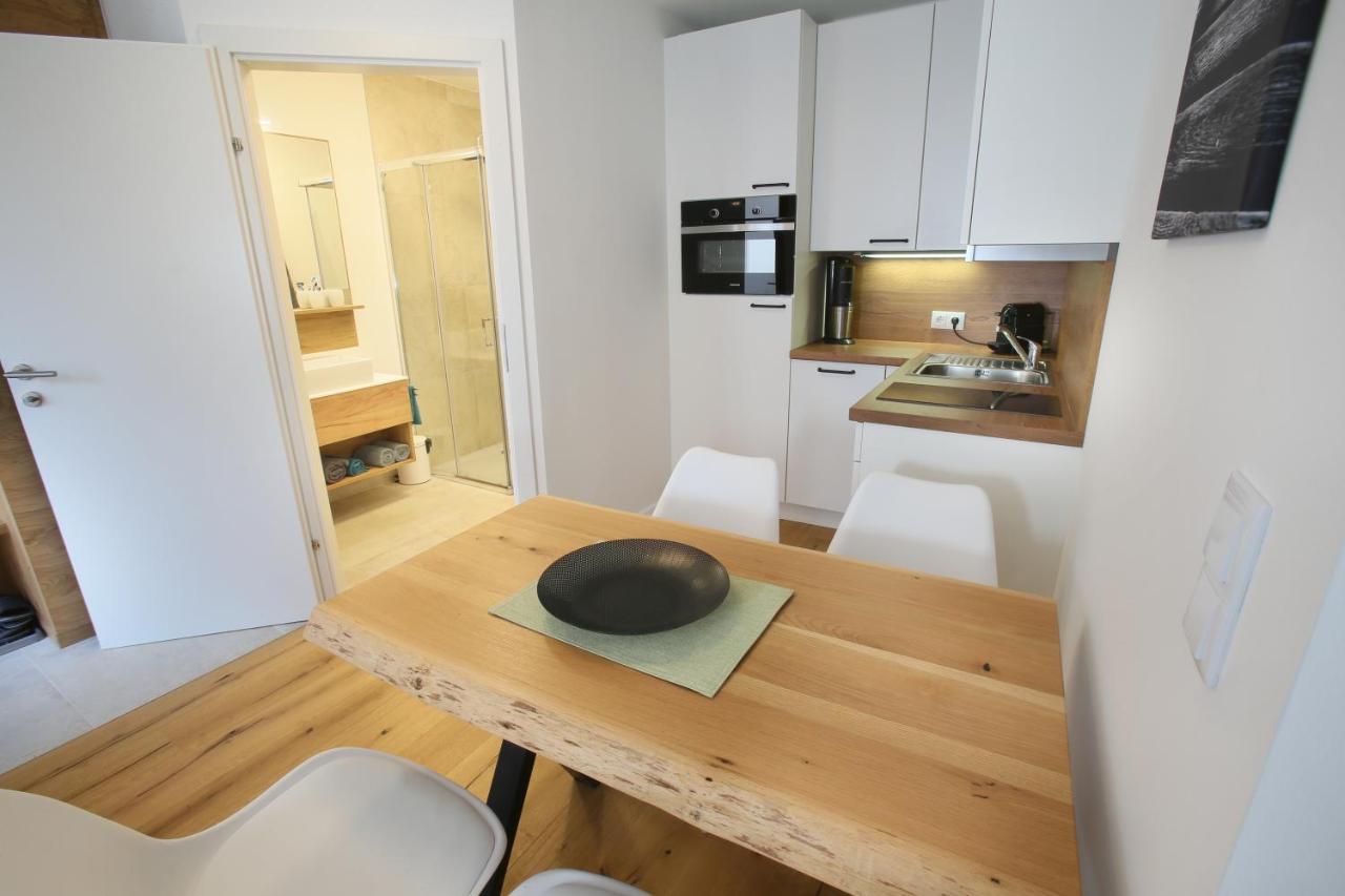 Apartments Freitag - H1 Winden am See Экстерьер фото