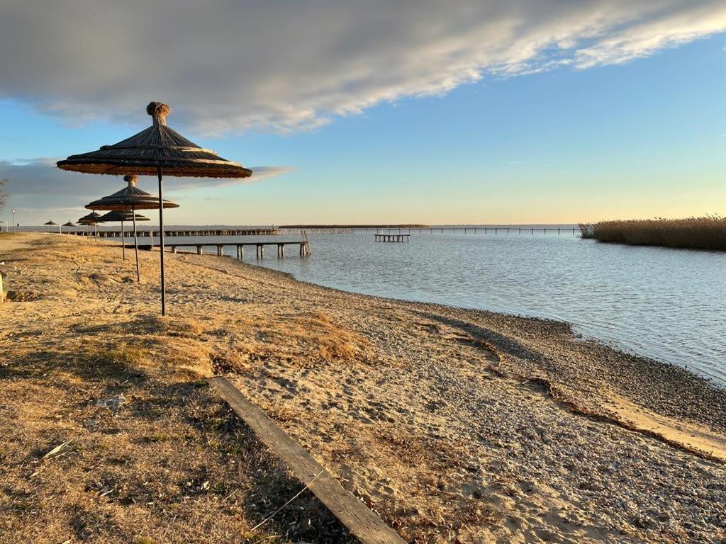 Apartments Freitag - H1 Winden am See Экстерьер фото