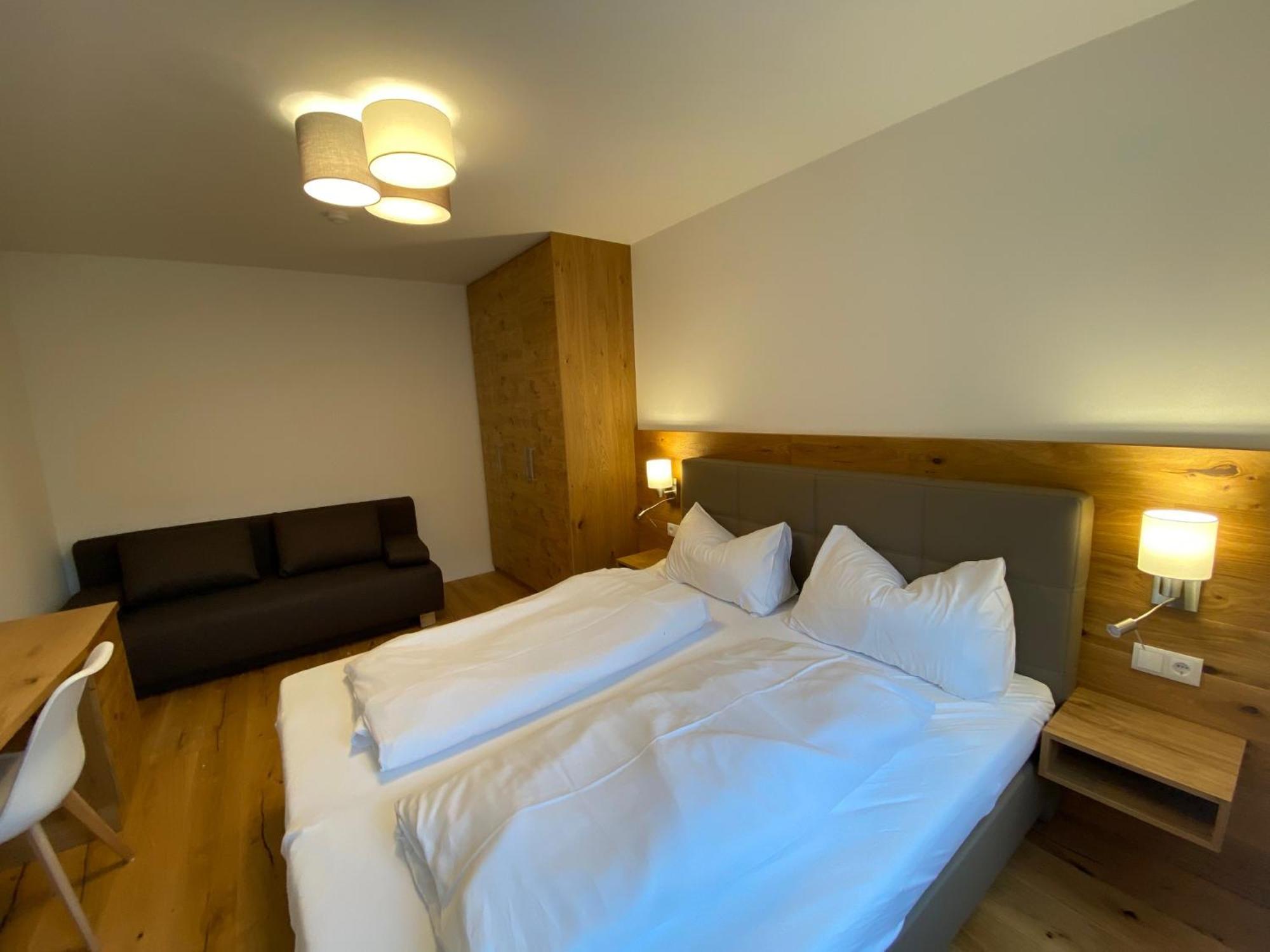 Apartments Freitag - H1 Winden am See Экстерьер фото